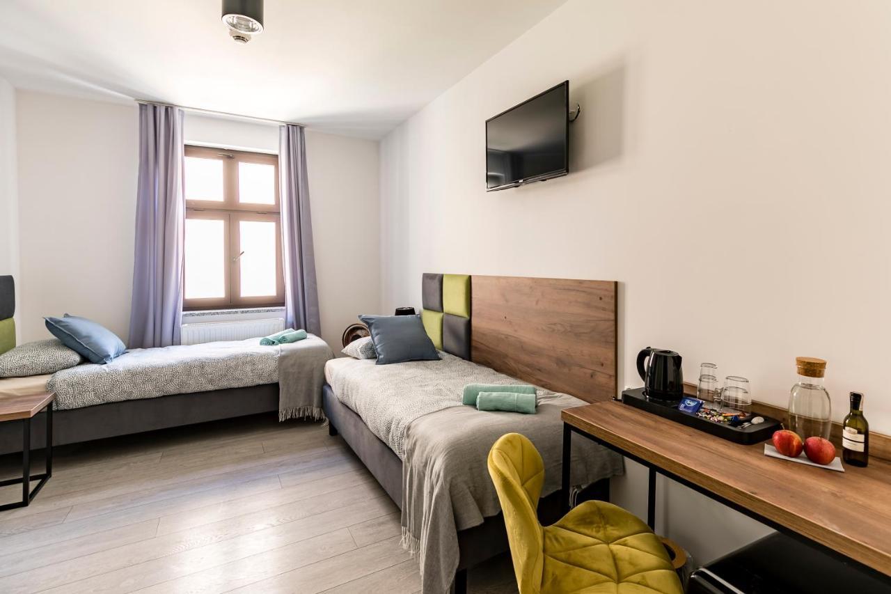 Cooltour Aparthotel พอซนาน ภายนอก รูปภาพ