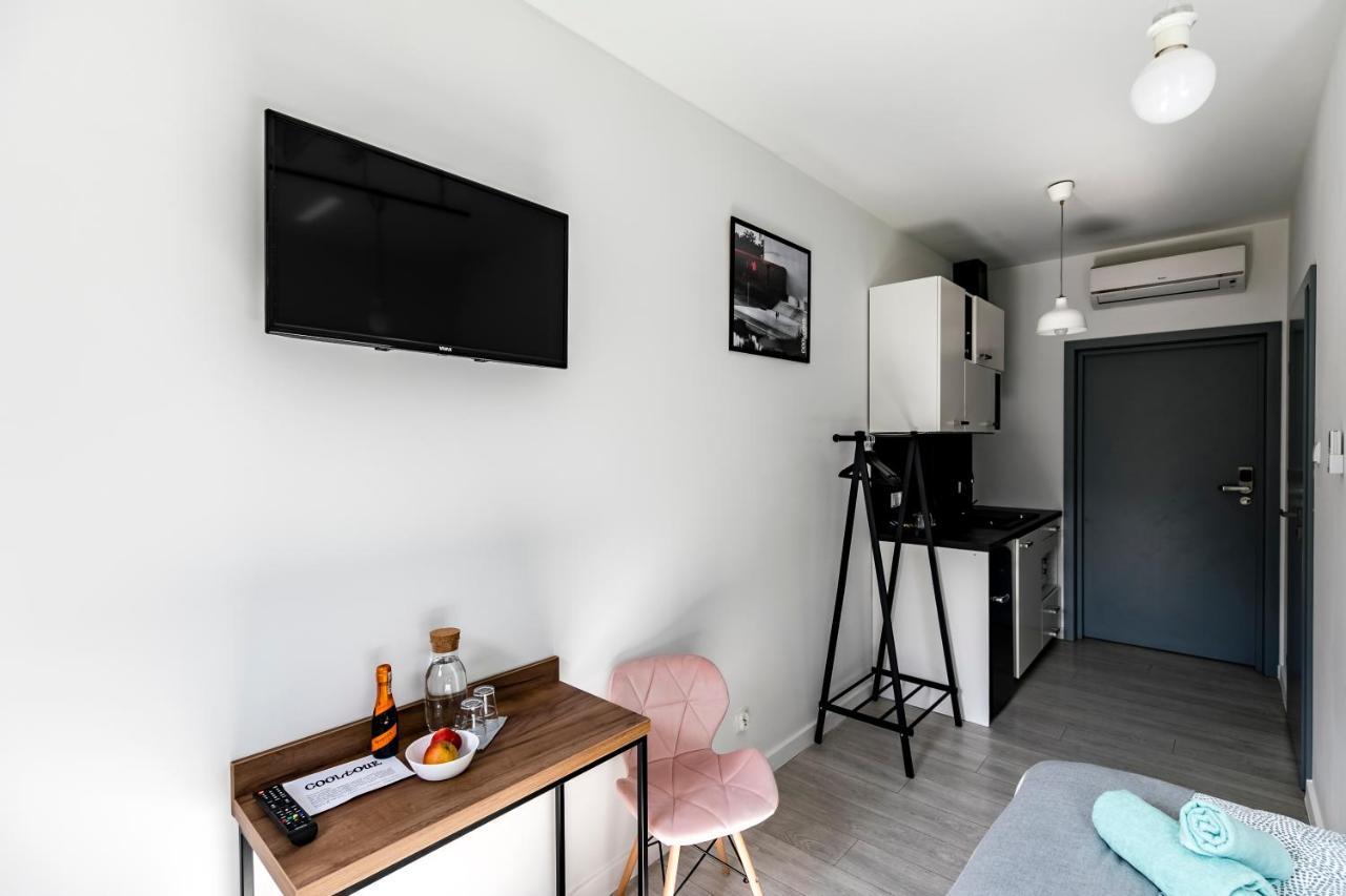 Cooltour Aparthotel พอซนาน ภายนอก รูปภาพ