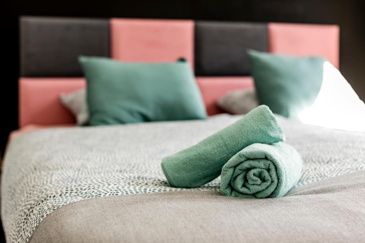 Cooltour Aparthotel พอซนาน ภายนอก รูปภาพ