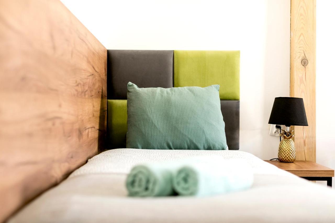 Cooltour Aparthotel พอซนาน ภายนอก รูปภาพ